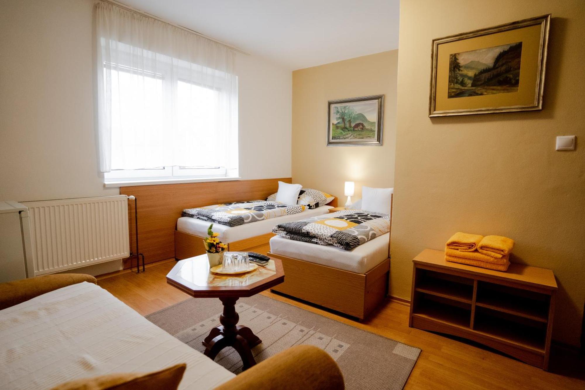 Penzion Harmonia Liptovský Mikuláš Buitenkant foto